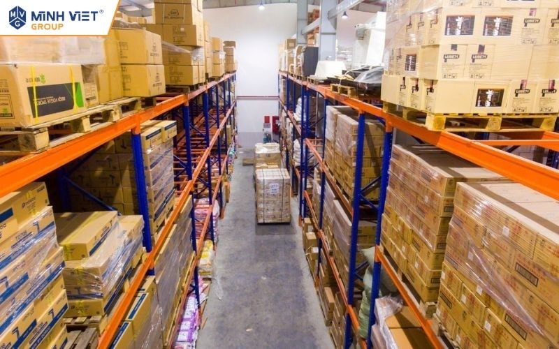 Không gian kho riêng giúp tổ chức lưu trữ và xuất nhập hàng chủ động hơn